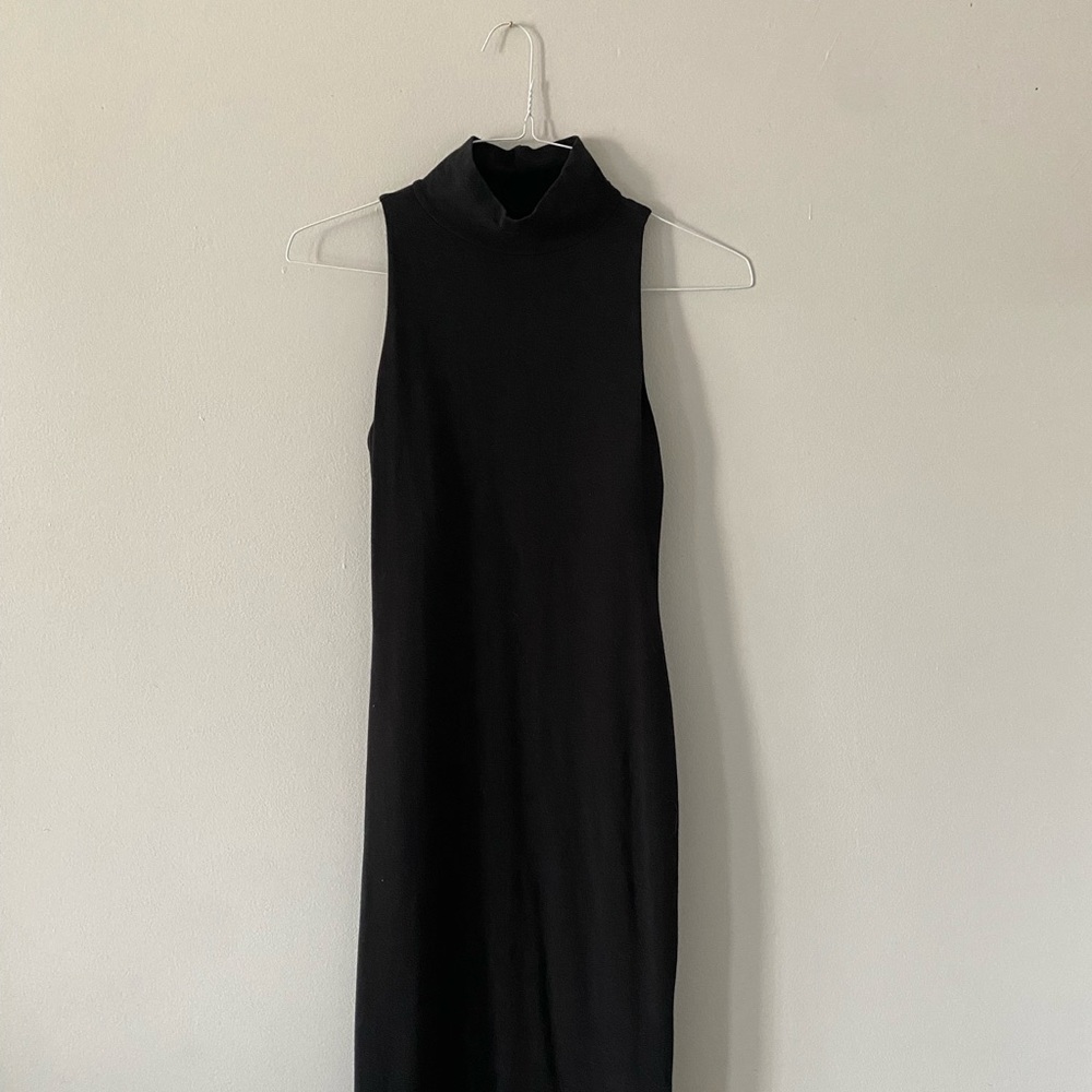 ASOS crew neck fitted midi dress in black size EU38